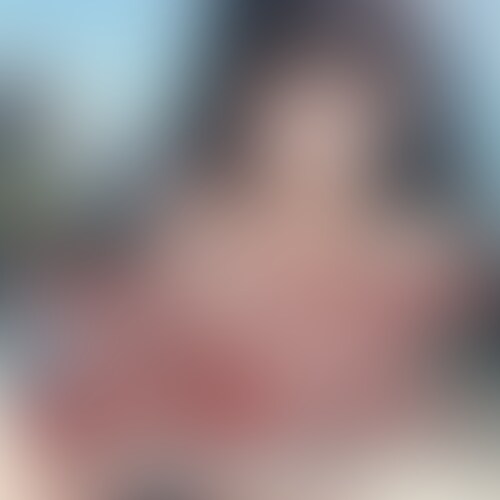 お○○○さんとチュウをしてみたいとせがむ男のコ。
一度で終わると思いきや
チュウが気持ちよすぎて何度も何度も求めてくる。
唇をとがらし、あまりにも可愛くせがんでくるので
仕方なくチュウをしてあげるお○○○さん。
次第に膨れ上がってくる股間。
我慢できなくなった男のコはチャックを降ろし
おちんちんを露わにしてしまう。
スイッチが入ってしまったお○○○さんは
「チュウがしたいならもっと欲しがりなさい」と男のコを煽る。
つま先立ちをして唇をとがらし恥ずかしい恰好を晒す男のコ。
やがてベロを突き出すよう男のコに要求すると
そのベロを美味しそうにむしゃぶり出すお○○○さん。
ベロフェラチオのあまりの気持ちよさに
自分のイチモツを乱暴にシゴきあげ
男のコはその場で初ザーメンを出してしまう…!
※はじめはフレンチなキス。
気分が高まるとベロフェラチオへと進展します。
アナタもベロを突き出しながら
ベロをしゃぶられる快感の妄想に耽り
気持ちいいオナニーをしましょう!
完全に女性リードの展開なので
甘えん坊のM男性にオススメの作品です。
どんどん新作動画を公開していきます!
サンプルを気に入りましたら
「いいね!」「フォロー」「入部」をお願いします! (2/2)