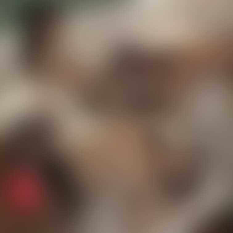 【なおみ♥キュートで純な女子大生♥♥】なおみちゃんにノーパン黒パンストでフェチセックスさせてみた件

俺たちの身近にいるエロそうでイケてる女を皆様に紹介する企画！
今回は、なおみちゃん（＃3）です！！
パンスト好きは、必見です、ノーパン黒パンストでセックスをしているパンストフェチにはたまらない動画です！
女子大生のなおみちゃんは、スケコマシの徹君の友達で、徹君の事が大好きで、徹君のために今までハメ撮りや自撮りオナニーをしてくれています（#1、#2参照）！、徹君が撮影しながらセックスがしてみたいと、ダメもとで交渉したら…しぶしぶOKをくれたので速攻撮影しちゃいました！
徹君が、AVでみたノーパンでパンストを履いてセックスしているのに、とても興奮したらしく、なおみちゃんに、1日ノーパンで、ムレムレに蒸れた黒パンストを履いた状態でパンストフェチセックスをしてもらいました！
撮影中は、ずっとなおみちゃんのすけべなフェロモンとパンストが蒸れた匂いで充満していました！

※この商品は、当サイト利用規約、日本国内の法律及び条令に違反する内容は一切含まれておりません。
※この商品の無断転載、転売等の二次利用を一切禁止します。 (2/2)