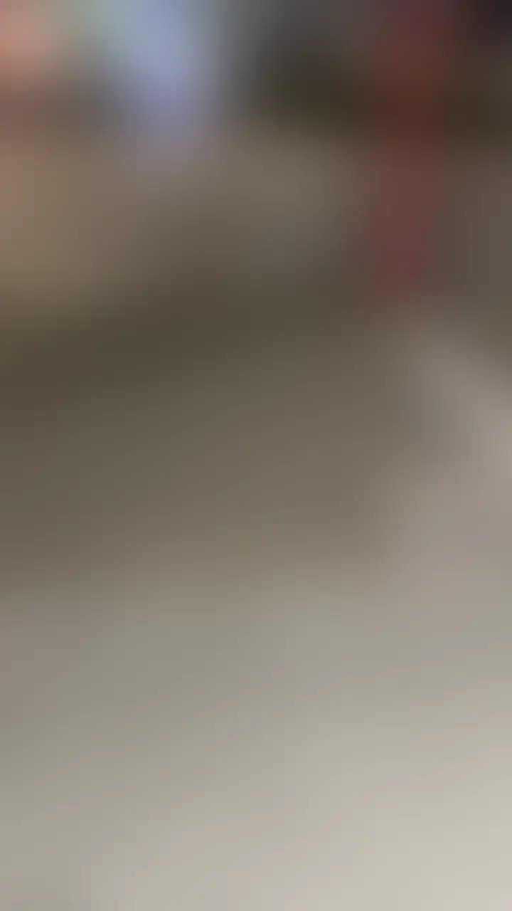 ぽっちゃり美人嬢の可愛いフェラは興奮しますね。
胸もデカいです。今回は着衣ですが大きなオッパイを想像しながらフェラしてもらうと
それだけで発射してしまいそうになってしまいます。 (2/2)