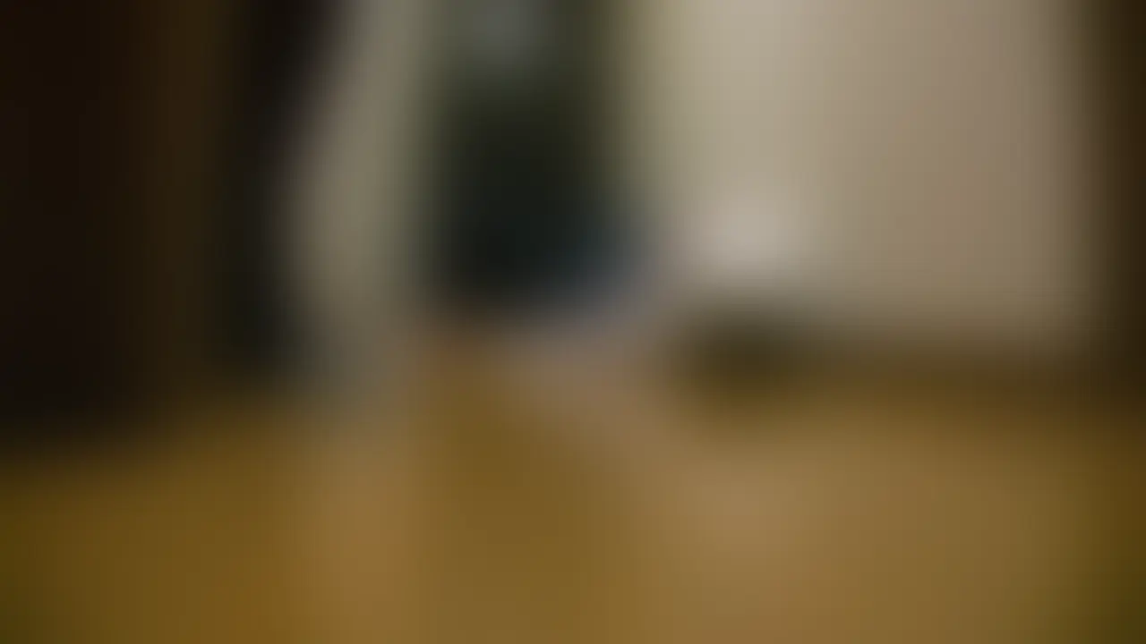 バイトのギャルが飲み会で潰れたので上司と二人で介抱した結果、穴兄弟になりましたww
この前、会社の飲み会がありまして。
小さいアパレルなんですけど。
見た目ギャルだけど真面目で良い子のルリちゃんが酔っ払って、上司と二人で介抱することになりまして。
その上司がクソ野郎で、僕の家に連れて行こうって言うんですよ。
正直、どうしていいか分からなかったんで仕方ないからそうしたんですけど、帰るなり上司が暴走しまして。
実はずっと狙ってたなんて言って、完全にセクハラを超えた行動をし出しました。
最初は僕も止めたんですけど、ここまで来たらもう共犯になるのかなと思って、仕方なく上司の言う通りに寝ているルリちゃんとセックスすることにしました。
ルリちゃんはスタイル抜群で肌もスベスベ、へそピアスが似合う素敵な裸でした。
確か2年付き合ってる美容師の彼氏がいると聞いています。
こんなかわいい子と毎日セックスしてるのかなと思うと、彼氏に対しての嫉妬心も沸いてきます。
ルリちゃんは相当飲んでたので、たぶん起きないと思ってましたが、やっぱり起きたら人生終わりだなという側面もあり、
色々な感情がごちゃまぜになって興奮しまくりでした。
上司は仕事でもプライベートでもクソ野郎は変わりなく、本能の赴くままにルリちゃんにむしゃぶりついてました。
こんなおっさんとギャルのルリちゃんがセックスしてる姿は、ちょっと異様な感じで非現実的な空間です。
男2人で一人の女の子とするのは初めてで、それも異空間というか今までの僕では考えられない状態です。
それはそれで上司の行動力に感謝する一面もあったかもしれません。
ルリちゃんは寝ているのに敏感で、すごく濡れてましたし、気持ち良すぎてなのかお漏らしもしてました。(僕の布団の上で…)
可愛いルリちゃんなのでいいですが、ブサイクなオバさんとかだったら許せなかったかもしれません。
正直、セックスは1年ぶりぐらいだったので挿れた瞬間イキそうになりましたが、なんとかいくつかの体位をすることができました。
ルリちゃんは遊んでそうな外見ですが根が真面目なのでたぶん遊んでません。
アソコもすごく締まっていて多分あれは名器ってやつなんだと思います。
クソ上司が中で出そうとか言ってましたが、それはマジでヤバいと思って拒否しました。
お尻に精子出したらめちゃくちゃ濃い精子が出たので、これ中に出してたら絶対に妊娠してたわ、、と思ってホッとしました。
妊娠とかしたら今日のことバレる可能性あるじゃないですか。
起きた時に何もなかったように服着させて元通りにしておかないと僕ら相当ヤバイので。
ただ、なんかあったらこの映像で黙らせることは可能かなと思っています。 (2/2)