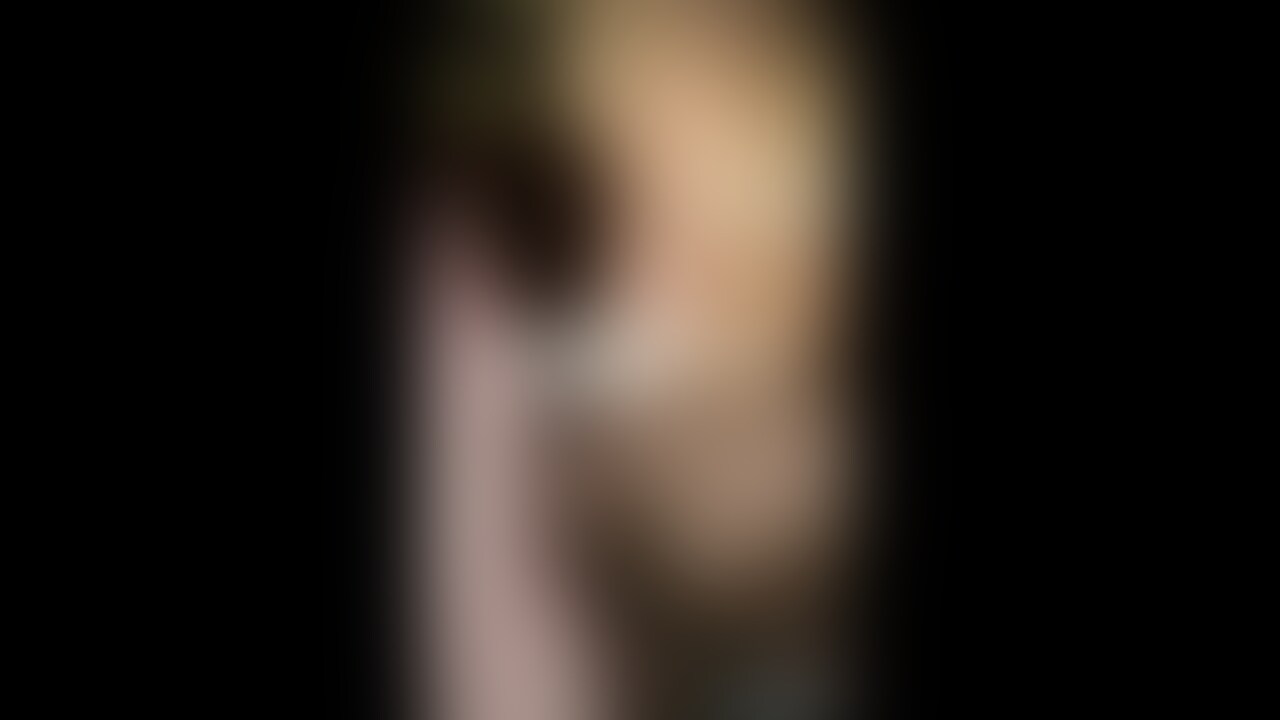 先週上げた子の動画の続きです！
二人でお風呂に入っていたらアレがでかくなってきたので舐めてもらったりしました笑
浴室の外に置いてるカメラで立ちバック撮影したんですけど、Eカップのおっぱいがガラスにぷるんぷるん当たっていてとてもエロいです！
おっぱい好きな人にはかなりお勧めできます！ (2/2)