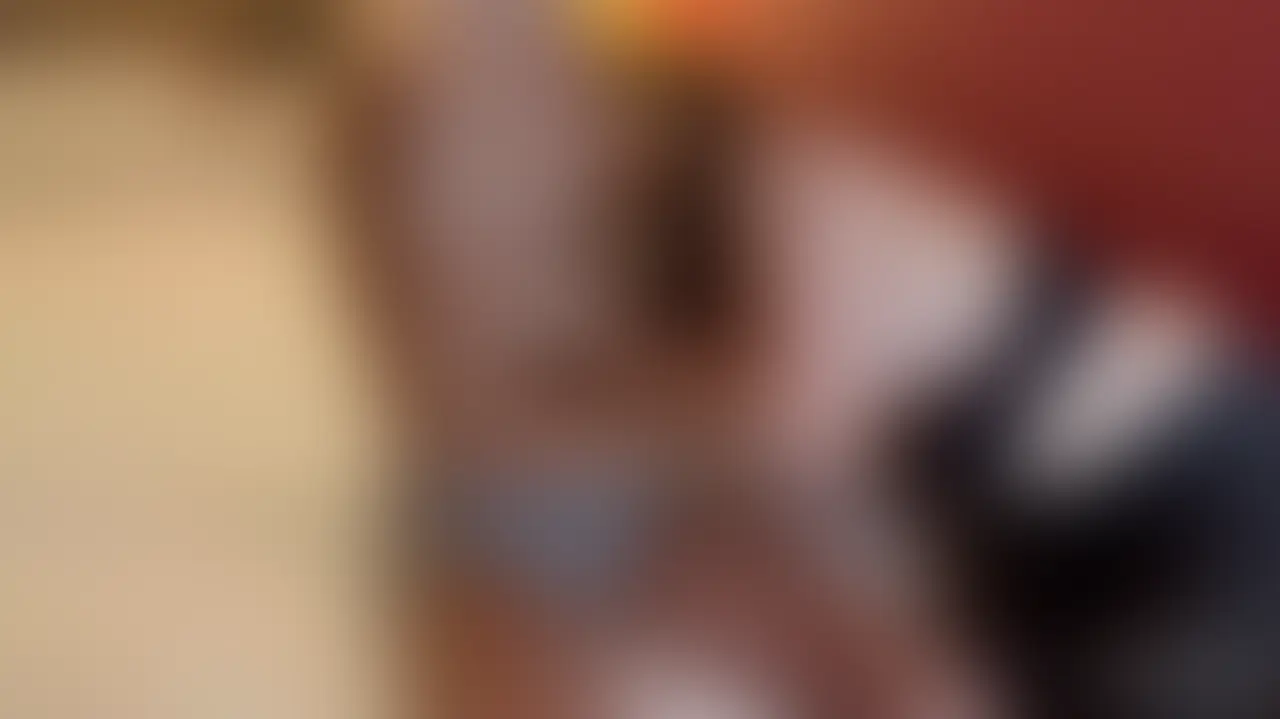 水泳美少女が夏の合宿から帰ってきて長い禁欲生活から解放されて喜んでセックスしてました。
ちなみに水泳部の顧問の先生も巨根らしい。。 (2/2)