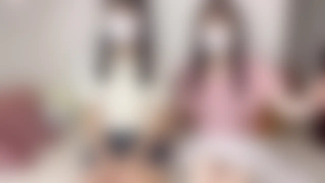 【30時間限定特価☆通常2980円⇒899円】
即尺Wご奉仕! 玄関入ったら即パクっ♡ 疲れたウー〇ー配達員に濃厚ゴックンフェラサービス［1032作品目］


小腹が空いたのでピザをデリバリーした時の事…。
新たな試みで、お疲れのウー〇ー配達員さんに「即尺ご奉仕チャレンジ」をしてみる事に。。

ピザが届くや否や、配達員さんを玄関先に招き入れ、挨拶もそこそこに即パクっ!!

驚きと戸惑いの中、Wフェラ👅
最後は、ダブル口内射精＆ゴックンで臨場感MAX濃密ご奉仕です。。

時間は、17分5秒です。 (2/2)