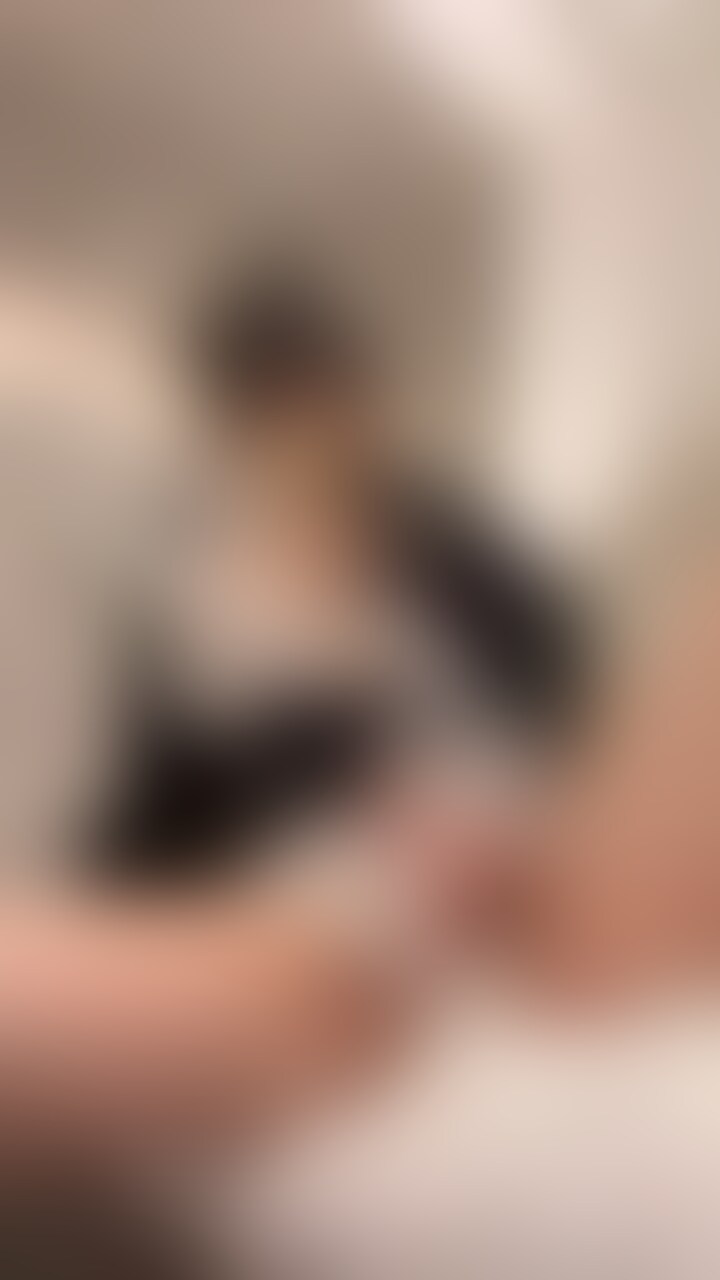 スーツ着用でディルドずぼずぼオナニー‥‥ホテルで潮吹き挿入中出ちゃった…
 
 ↑
 こちらの高画質フル動画です✨ (2/2)