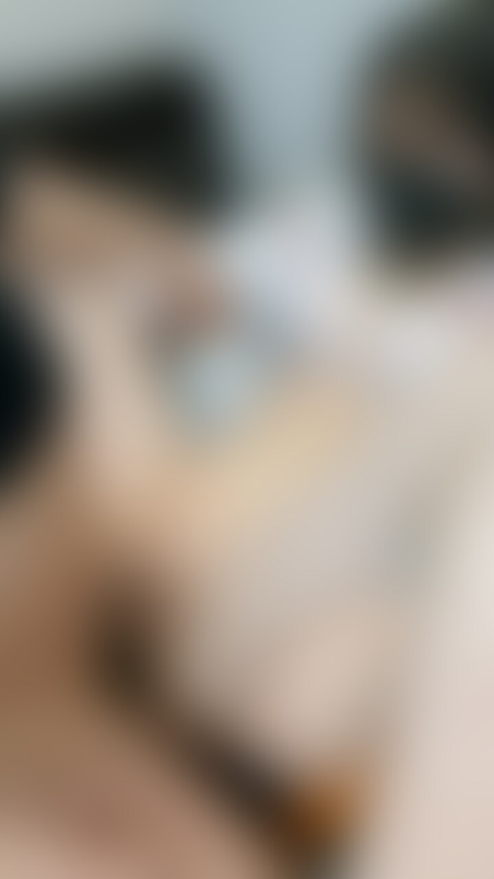 超濃密えちえちコース限定動画1月2本目💗
↑いいねお願いしますっ
ゲーミングチェアが届いたのでやってみたかったことをしました!!
間違った使い方です……笑
ゲーミングチェアの上でえっちしちゃいました…💕
ゲーミングチェアの上だと上半身が起きているからなのか、子宮が下りていて当たりやすくてすごく良かったです…笑
今回もイきまくりでした💦💦
お”お”ってオホ声?(違うかな?)が少し出た気がします…恥ずかしい...(〃ノωノ)
危ないかもしれないのでマネしないでくださいね…笑笑
ハマったのでかのんはまたやります🤣🤣
Second special course exclusive video this month💗.
My gaming chair arrived and I did something I've been wanting to try!
It's the wrong way to use it ...... lol
I fucked on the gaming chair... 💕
I felt more orgasmic than usual on the gaming chair because my upper body is awake and my uterus is down and his cock was easy to hit me... lol...
I cum again and again and again 💦💦
It might be dangerous, so please don't copy it... lol...
I'm hooked so Kanon will do it again: 🤣🤣 (2/2)