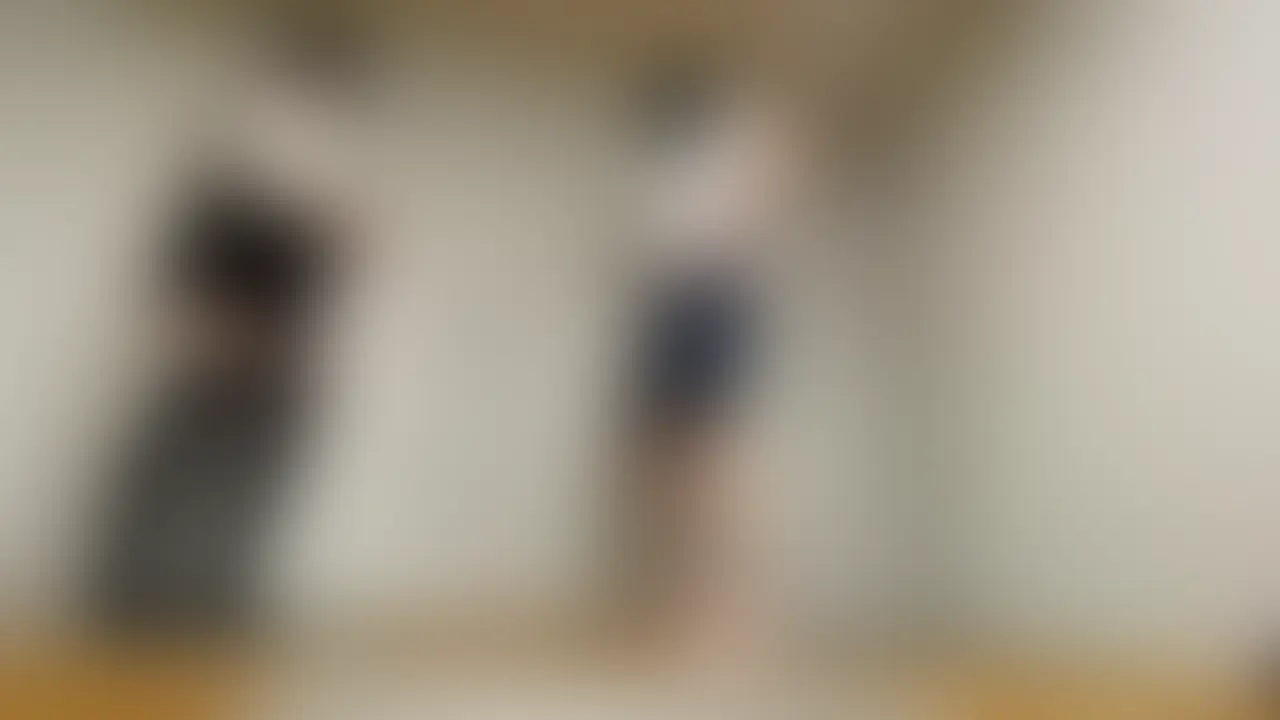 【玉責め】金玉を正面から回し蹴りや後ろから蹴り倒し!鋭利な音が畳の部屋に鳴り響く (2/2)