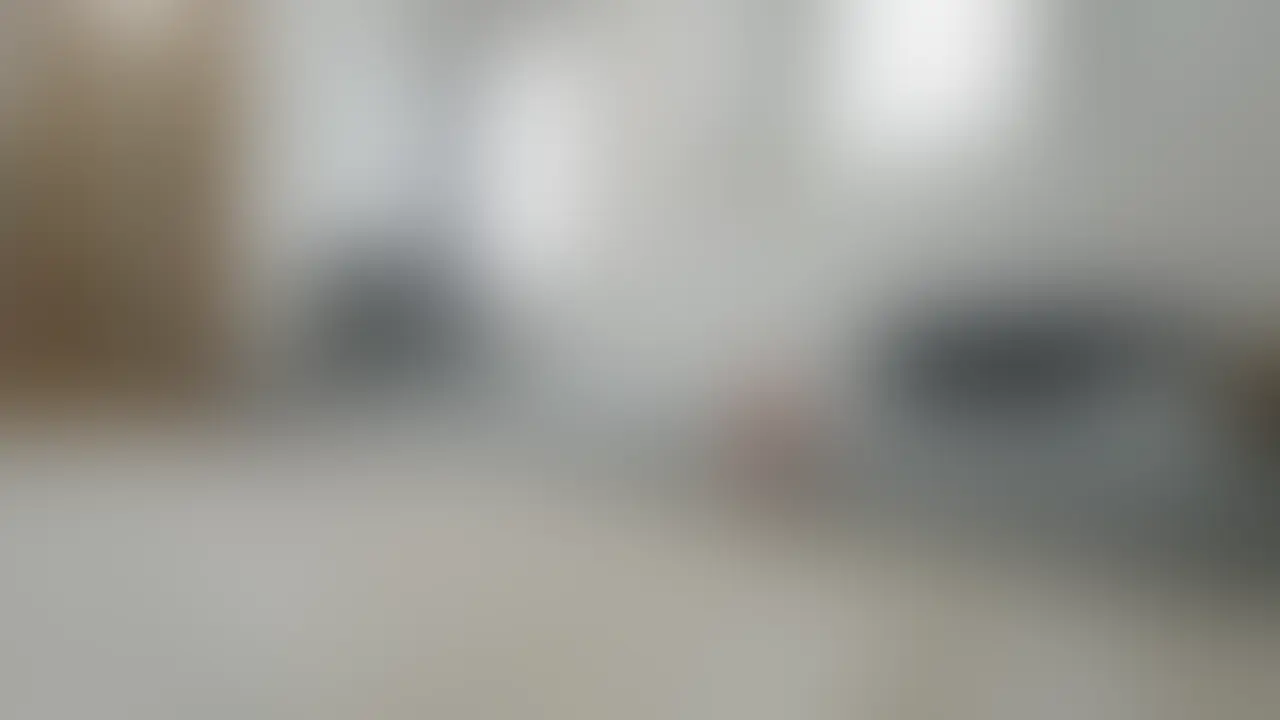 こちらは、全編ぼかしの入った動画です🥰
【匿名度AAA:完全匿名!】結婚相談所経営@日比谷/人妻(36歳)/着痩せ柔乳Fカップ/癒し口調のふわっと系美魔女/M男を優しくトロかし溶かす甘サド痴女/穏やかな微笑みで深く唇を重ねる濃厚ディープキス責め/卑猥なよだれ音が響く甘い吸引フェラ/身悶え蕩けながらイク情熱的騎乗位で優しく導く絶頂/最後は甘いキスを交わしながら優しく精液を搾ってザーメンごっくんするエゴマゾ宅ハメ撮影
素敵な人妻さん、デリバリーします 💕
こんにちは、ど素人ポルノ@麗子です。
今回のAVごっこは
日比谷で結婚相談所🤵♂️👰♀️を
経営している
お友達のIちゃんのえち動画🔞です。
朝の光をふわっとまとったような
柔らかい笑顔と
着痩せ系Eカップ😍の
メリハリのあるスタイルを隠す気ゼロの
ふわっと系美女ながら
人の人生の最後の背中を押す
プロフェッショナルな彼女✨
ただプライベートになると途端に
ノーガードになるタイプのIちゃん
普段は相談所で「慎重な愛」を説いているのに
エッチでは自分がいちばん勢い任せ💗
今回、そんな生涯カースト最上位🔝ながら
どんな相手の男性の性癖にも
バッチリ対応させちゃうIちゃんに
プレイしてもらったのは…
私のSNSに送られてきた
個性強めなエゴマゾ男性のお宅🏠に行ってもらって
彼のワガママ全開の性癖を
すべて叶えてもらっちゃうというあの企画です✨
「今日なんですけれど、お願いしたいことがあって…設定考えてきたんですよ」
「台本も用意してあるんで」
「ブラコンなんですよ、お姉ちゃん。“弟のこと大好き!”“一人暮らし大丈夫なの!?”みたいな」
「お姉ちゃんは結婚してるんです。人妻なんです。だけど旦那さんと上手くいってなくて」
「そういう心の隙間を埋める、みたいな…。結局エッチしちゃうんです」
軽い気持ちで男の部屋へやって来たIちゃんでしたが、
会って早々に熱い要望を押し付けられてタジタジ😥
細かいこだわりと設定を聞かされて「全然わかんないけれど、まぁ、はい」と、
頭にハテナマーク❓を浮かべながら小芝居に付き合うIちゃんですが、どうにも乗り切れず…。
火遊びをしたいだけの人妻と、詳細過ぎるごっこ遊びをヤリたい中年男、
このチグハグな二人の行く末は…⁉️ (2/2)