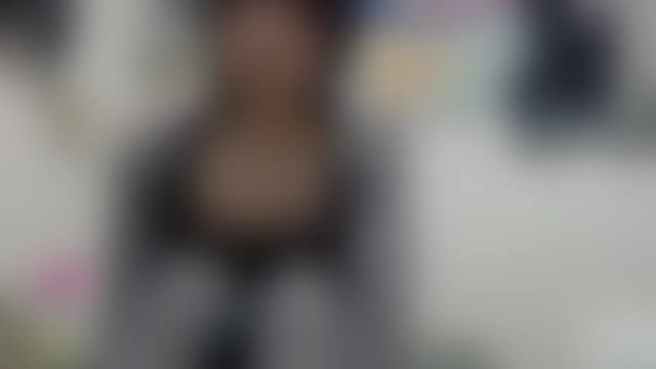 ちくびいじいじと、お気に入りのおなほで擬似セックスをたのしむ男の娘︎💕︎
バックがすきなるなちゃんはおなほともバックでいちゃいちゃえっちします🫶
最近お気にいりのショートカットで気分もあげて気持ちよくなっちゃいます…ᐡᴗ ᴗᶻ𝗓❤︎
ぜひみてね (2/2)