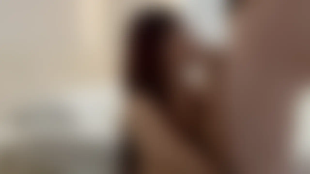 新居のベッドが届いてすぐエッチ開始…///
彼氏の大きいおちんちんでうしろから突かれて最高でした♡ (2/2)
