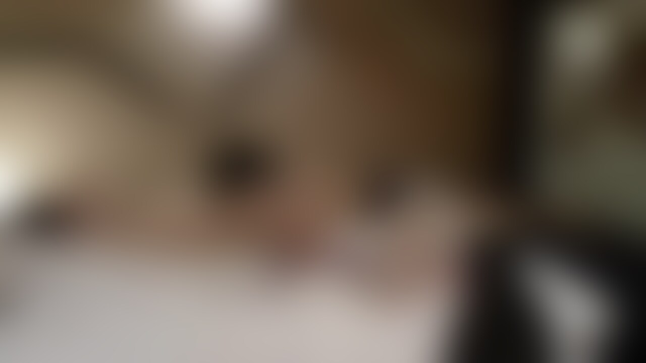 連続イキでもうボサボサでうわ言
ぶっかけ、ゴックンOK。なんでもされたいドエロい舌ピシンママ6-10
クリをペロペロし始めるとかわいい喘ぎ声が。すぐ大きな声になります。クリ隠しててこれですか。じゃあむき出しにしたらどうなろうね?笑
もうイクの?早いやん。他のバリエーションしてからでもいいんじゃない?笑
そのイク状態でさらに手を引い寄せてしっかり上下にコリコリ。
しっかり吸うやつをクリに当てるとまたイクイクって。足を伸ばしてしっかり当ててあげましょう。あるいは中から押し上げながらだと…
全然違うみたいね。○○○束して準備してる間放置プレイ。それでもヤバくてイッちゃうの?笑
止まらない喘ぎと連続イキ。クリと中から離れずずっと攻めてます。吸うやつは1つじゃないよ?イッちゃえイッちゃえ!中は奥、クリは押し出されてスッポリ。ビクンビクンとイッて、行ったばかりなのにもう止まらなくなりました。
G向けバイブと吸いつくクンニのW攻め。そして電マに変わりますよ?もっとヤバくなる手助けをしてあげましょう。もううわ言のようにイクイク
フェラで1回したけど今度は本格的に堪能させてあげましょう。上から下から挟んで中とクリしっかり挟まってます。もう上言言ってるみたいです。引き寄せてヤバいですか。髪の毛もボサボサ加減が物語ってます。座ってするのも寝てるのもヤバいですか。同時に二つできないから足して割った中間の位置で攻めてあげましょう。戻ってからの上から押し付け (2/2)