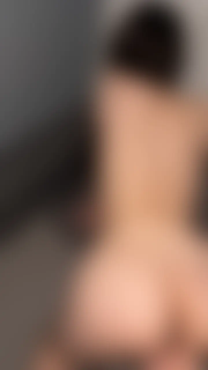 【番外編】
セフレとヤリ部屋でハメ撮りしましたw

※動画、写真の無断転載は著作権侵害となり、10年以下の懲役又は1000万円以下の罰金が課せられます。 (2/2)