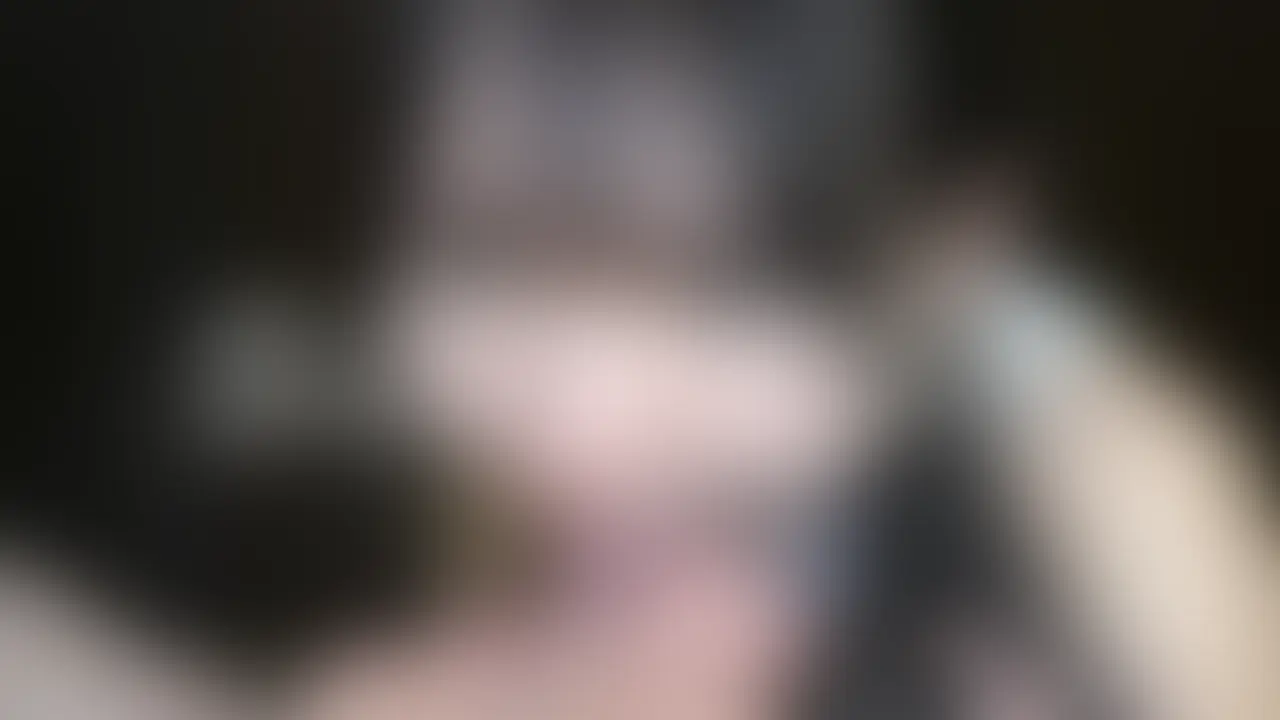 【FREEサンプル動画はこちら】
https://myfans.jp/posts/75b98d43-2795-49a0-b63f-657245b63ef1


あどけない素人美女のねっとり顔舐め！甘酸っぱい唾の臭いに包まれて！

＜完全個人撮影＞(47分)
※本編完全顔出し
※映像A(顔正面映像)23分＋映像B(顔斜め横映像)23分の合計47分

あどけない顔立ちの素人美女が、ベッドに寝そべったあなたの顔にゆっくり覆いかぶさる。

「…こうすればいいの…？」

少しぎこちない動きで長い舌を這わせ、頬から鼻、目元、唇まで一生懸命に舐め回す。
大量のよだれを垂らして顔全体をテカテカに濡らし、
糸を引く唾を口元に直接落として「…飲んで…？」と恥ずかしそうに囁く。

素人らしいぎこちなさと一生懸命さがたまらない、
ただひたすら顔舐め＆大量唾垂らしの濃厚47分♡
唾フェチ・顔舐め好き必見です！

[注意事項]
・作品に登場する出演者は公的な身分証で成人以上であることを確認し、撮影の同意もいただいています。
・動画や写真を許可なく2次使用や第3者への譲渡、転載、転売等をすることを固く禁止します。
・無断販売・無断転用をした場合は法的処置をとらせていただき、損害賠償請求を致します。 (2/2)