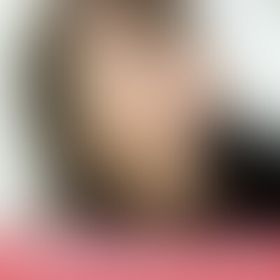 美意識高い系美女。ピンサロ嬢も唸る舌技と淫音がドエロすぎてヤバい上手すぎるフェラ。
プライドと美意識が高そうな美女によるフェラ動画です。
こーゆー子にチ●コをしゃぶらせるのはとても興奮します。
目の前に出されたチンチンを見るなり顔を近づけクンカクンカ‥
唾液を絡ませた舌でレロレロとチン先を刺激して一瞬で勃起させてくれます。
反り立つチ●コを「くちゅ‥くちゅ‥」とエッロい音を立てながら舐ります。
この音が本当にイヤラしい。
普通のフェラでは出せないような音色を奏でてくれます。
音の出所は舌技にあり。肉棒を咥えながらも舌を巧みに動かしてくれます。咥え方も非常に良いです。
フェラ好きの方なら必見レベルかと思いますので是非ご覧下さい。 (2/2)