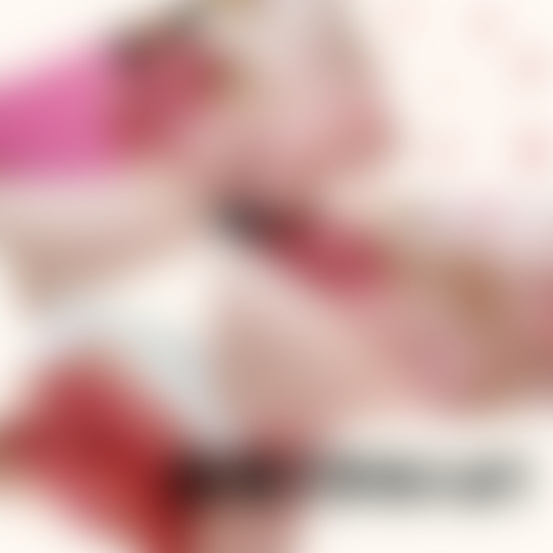 ひたすら手ゴキ🖐️と思いきや?
ついついお口に出しちゃった👄
もぉ🥰
やっぱり興奮しておまんこが濡れてきちゃったから、結局最後は挿入しちゃった🩷💦
たくさんたくさん私の中で射精してください🩷✨ (2/2)