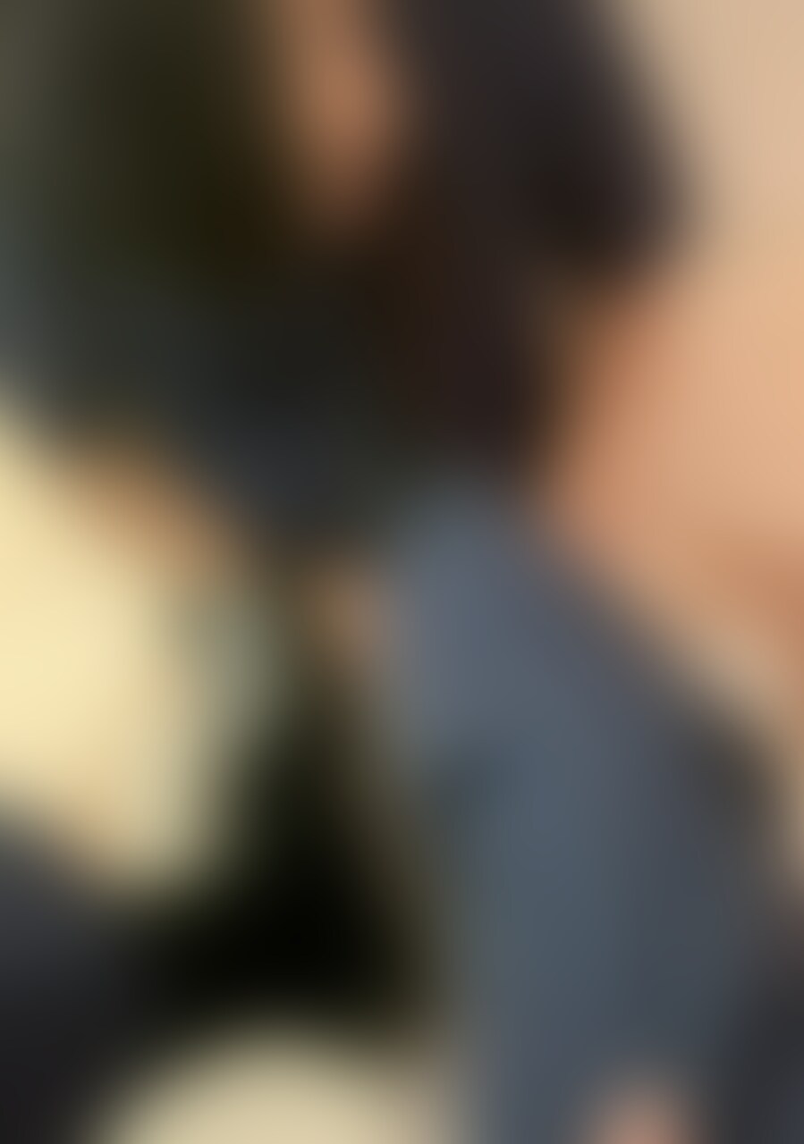 元ラグビー部のノンケイケメン年下とプレイ。彼女持ちなのに、前からスーツとビジソに興味があるから嗅いでみたいとのこと... sample 1