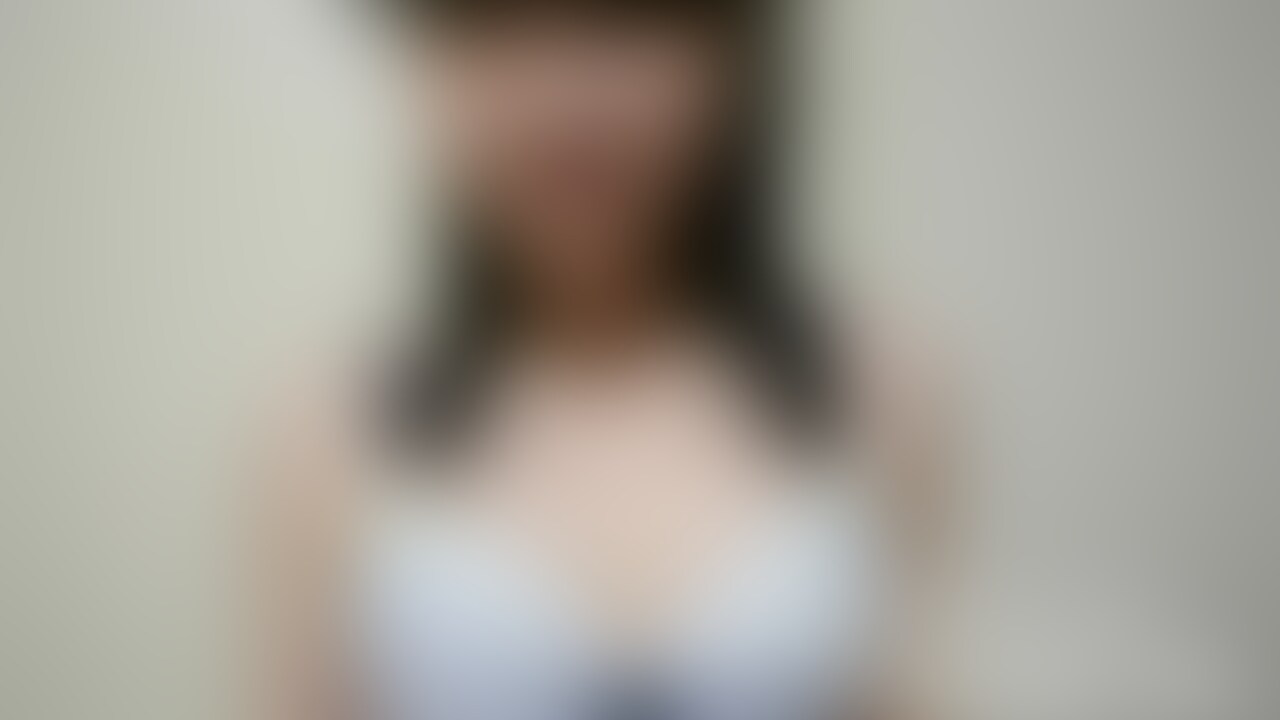 ハプニング！約束破って黙って口内発射！(パイパン、乳首責めフェラあり)

『口内発射ダメ！』と言われてたのですが、約束破って黙って口内発射しちゃいました！！！


黙って口に出された後、ムスっとしちゃってます。

今回の女の○○○は19歳でパイパンです！
エッチなボディで、玉舐め、足舐め、乳首責めフェラ、手コキも収録！

そして、最後は『口内発射しない』という約束破って、黙って、口内発射フィニッシュです！ (2/2)