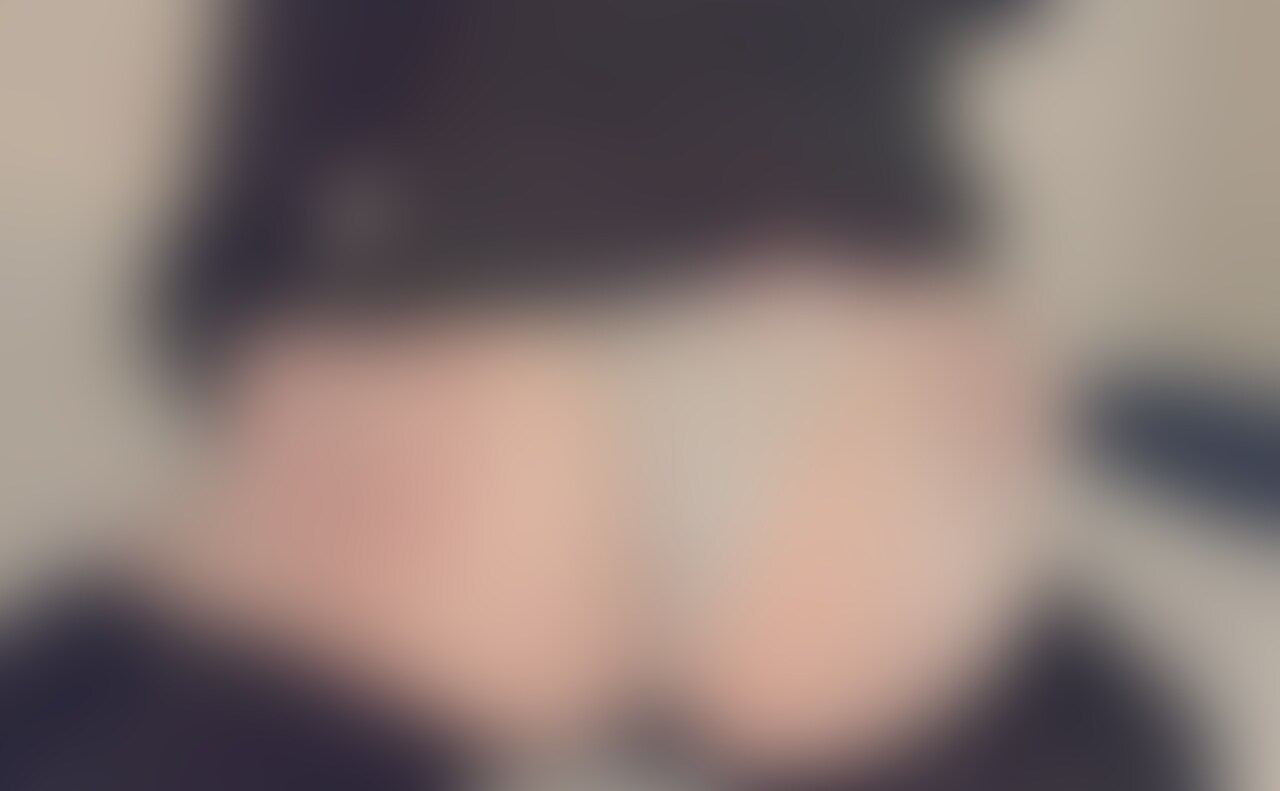 デートから帰ってきたばかりなのに、甘々なキスしてあげたらとろんとしてる彼女がかわいすぎた❤️
えっちな勝負下着のままイキまくっちゃう姿を最後まで楽しんでね〜✨ (2/2)