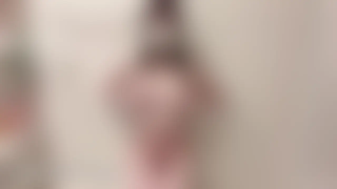 ※この動画に顔のぼかしは入っていません。
こんばんは🌙
アラサーぼっちOLのさおりです。
大好きなちくにーしてたら、夢中になりすぎちゃって…💦
たくさん出しちゃった💓🩷
恥ずかしい姿ちゃんと見てくれる?🥺 (2/2)