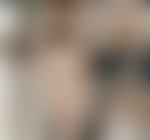 またおじさんの行動が活発になっている。
初老なので歩くのがしんどいと愚痴っていたくせに、また街を徘徊し始めているという。
罠を仕掛けて獲物が来るのを待ち受ける狩りにシフトしたのかと思っていたが、
やはり自らの足で獲物を追い詰めるハンティングの方が興奮度合いも上なのだろう。
関係ないが、最近は東北でたくさんの熊が平地に出没しているため、猟師が大忙しだという。
熊も好き好んで平地に下っているのではなく、餌を求めているだけなので何とも不憫な話である。
おじさんは、ビジネスのために女を捕獲しているのかと思いきや、やはり自分の性的興奮を満たすためという目的が透けて見える。
おじさんのような狩る側の存在が社会にとって迷惑な場合もあるし、熊のように迷惑だから狩られるという場合もある。
いずれにしても社会にとっては迷惑な存在なわけで、どちらも早く駆除されて欲しいと願うばかりだ。
それにしても、おじさんの審美眼は健在だ。
今回の女は、どこからどう見ても芸能人に違いないオーラを持っている。
骨格が違う。
骨格がしゅっとしているのだ。
一般人がダイエットとか小顔マッサージとか小賢しい努力ではどうにも到達できない地点。
生まれながらのモデル体型。
ヨガとか料理とか趣味みたいなことをしてインスタに上げるだけで何故か金を持ってそうな不思議な存在。
どうせ最上級の美人にはアホみたいに金を持って使い道がわからないパパとかパトロン的なやつがいるのだろう。
庶民にはわからない世の中の残酷な構図が確実にある。
金持ちは金持ち同士で繋がり、貧乏人は搾取され続ける。
私も後者だ。
だから、おじさんが捕獲する完全なる勝ち組の女たちがズタボロにされるのを見て、何にも代えがたい興奮を覚えるのだ。
人気絶頂のタレントが色々な理由で逮捕されたり。
芸能界を牛耳っていた大手事務所が崩壊したり。
上にいるやつら全員引きずり下ろせ。
おじさんは、たまたまにせよ、思想を行動に移して実行している。
私もそろそろ思うだけ、口にするだけでなく、自らの手を汚さねばと思っている。
この女、どこかで見たことある。
テレビなのかネットなのか。
それとも芸能人やモデルにいそうなそれっぽい女というだけなのか。
顔は完全にXXしているだろうが、この身体は見たことがないレベルの美しさ。
痩せているだけでなく、しゅっとしているのだ。
健康的に無駄な脂肪が全くない感じ。
こんな女のアソコも気持ちいいに決まっている。
筋肉と柔らかい肉が混在する迷路のようなマンコ。
いつか、このような芸能人みたいな女とセックスがしてみたい。
しかし、どうすればこんな女と接点を持てるのかすら検討がつかない。
おじさん、見つけてくれてありがとう。
XXXしてくれてありがとう。
この映像を少しでも多くの人に見てもらいたいという思いと裏腹に、あまり拡散されると必ずマズいことになるので広めないで欲しいという気持ちもあります。
お願いです。
こっそり共有しましょう (2/2)