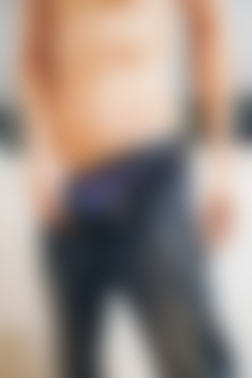裸ジーンズ sample 2