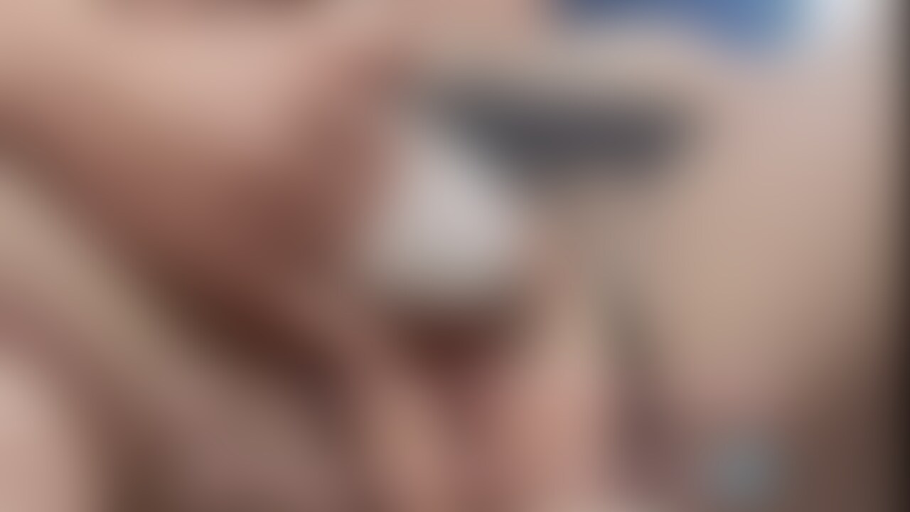 ローションとテンガエッグというおもちゃの手マ○ンがヤバすぎる💦
不覚にも2分でイッてしまいました😇 (2/2)