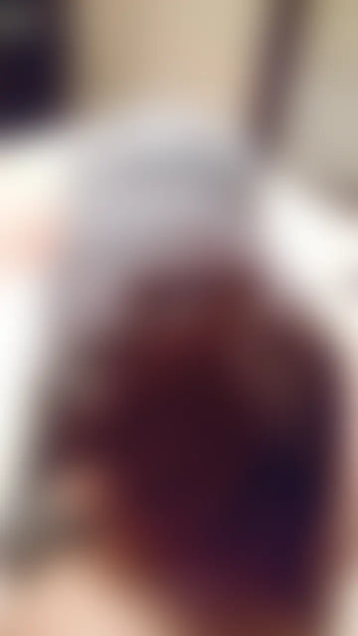 【受付嬢と密会デート】デートの〆は・・・
着衣のまま生挿入SEX
まだ経験が少なく反応もうぶな感じで可愛い
感度は良く少し触るだけで濡れまくりでした
抱き心地も良く気持ちいいSEXでした (2/2)