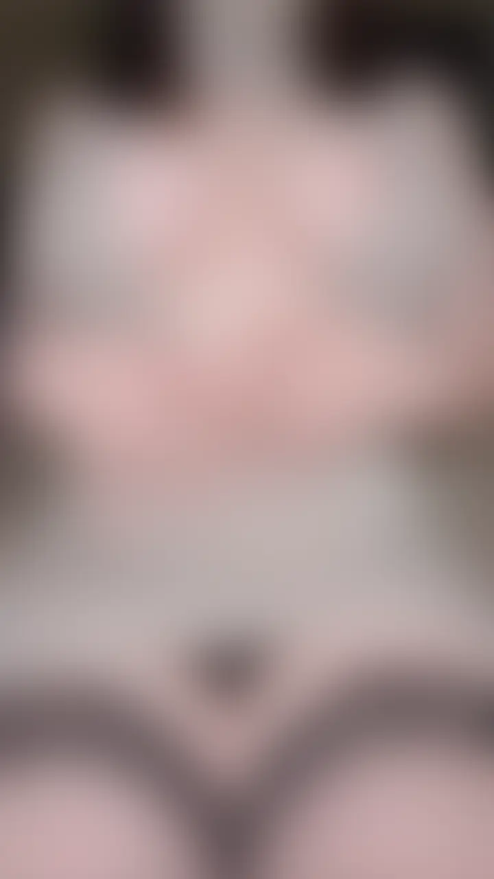 ［有料プラン］縦画面！下からアングルオナニー♡吸うのと電マで気持ちよくなる♡

リハビリ動画です。
更新空いてしまってすみません (2/2)