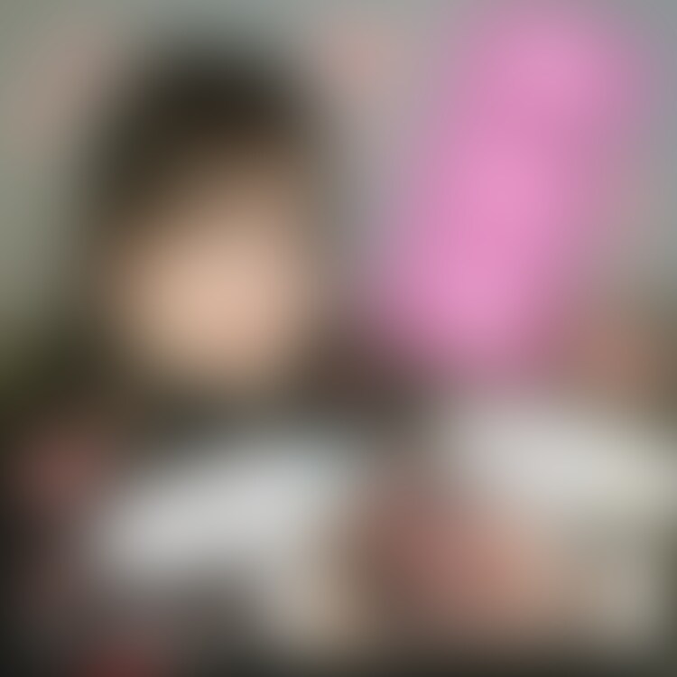 ネットカフェでAV鑑賞中にムラムラしてしまったら…🔍
こっそり声我慢してえっちするしかないよねっっ(。`-ω-´。)?
周りには人の気配がしていたけど性欲は収まらず…💦
危険日だったけど、、えっちしちゃいました🫣💗
いろんなひやひやが止まらないっっ💦笑
内容、長さ、画角や画質も良く
たくさん撮れているので、
たーーくさん気持ちよくなれると思いますっ💗🤭笑
良かったら感想聞かせてねっっ?( ⁎ᵕᴗᵕ⁎ )
いつも応援ありがとうっ💗 (2/2)