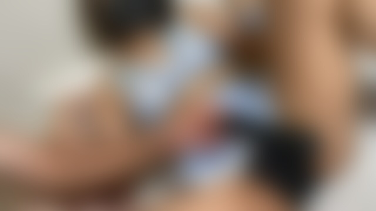 【電マ責め】でたくさん感じて痙攣しちゃってます❤︎
いつもよりお求め安い価格で作りました❤️
まだねむの動画を見た事ない方はどうぞ！

今回は…パールがカワイイえちえちなメイド服を着て撮影しました〜🍒

乳首をイジられながらの電マはやばい🥺✨
ねむは、クリが弱いから電マ当てられるとすぐイッちゃうよぉ💦 (2/2)