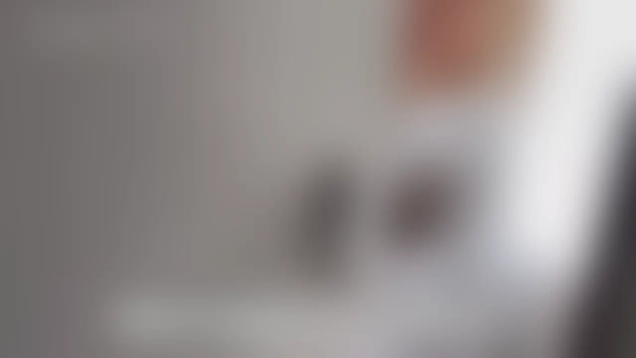貸出し映像本編です。
貰った映像は1時間半程あったのですが
個人的な会話とかを切り抜いて30分程になりました。
勿論、自分は全部確認しましたが
僕のいない所で
こんな事するんだ、こんな顔するんだ、と。
女として扱われる妻に興奮が収まりませんでした。
色々語りたいのですが、長くなるので、
レビューは前に投稿した文章を見てみてください。 (2/2)