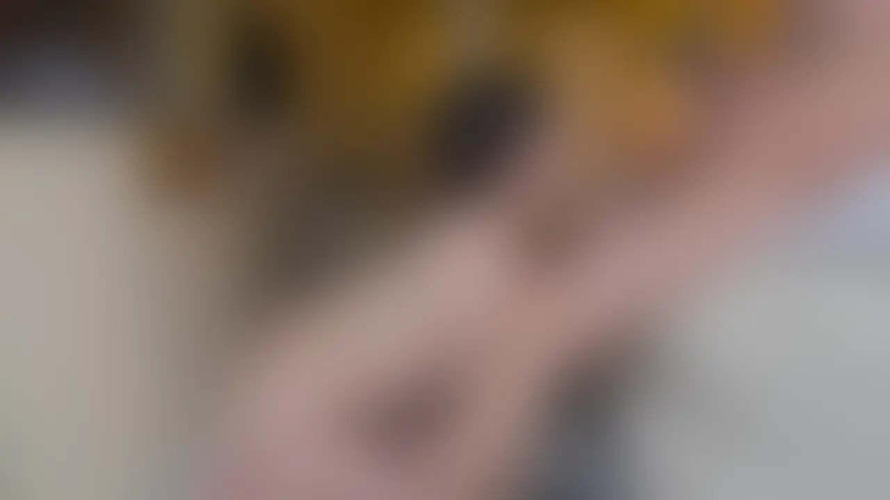 SNSで知り合った巨乳の女の子に舐めてもらった (2/2)