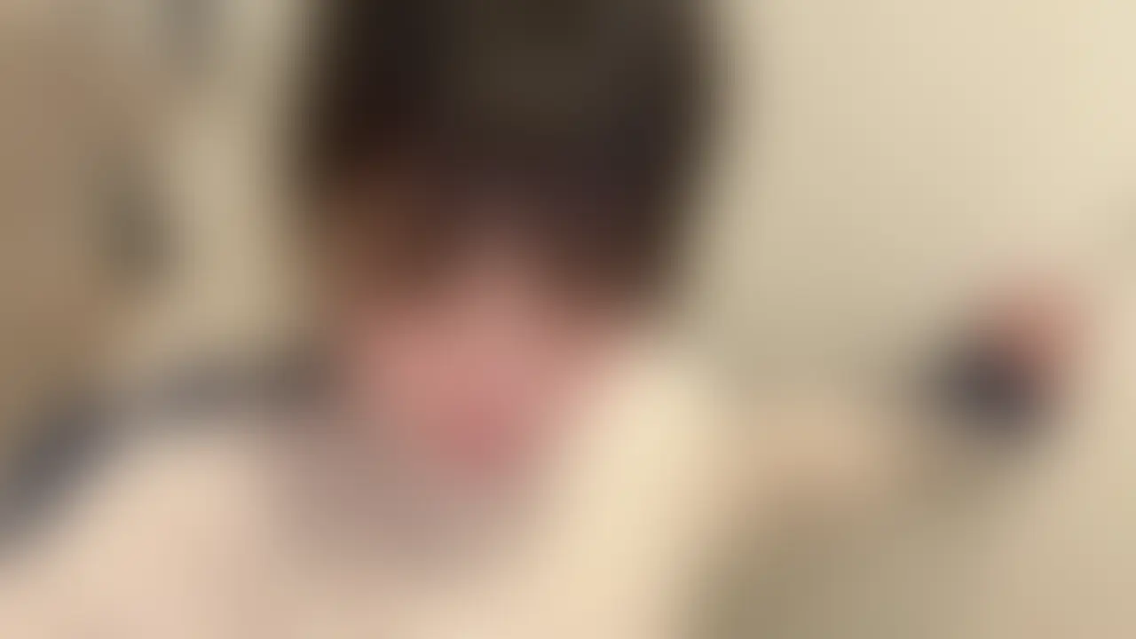 いいねを押してから見てください💕
こんばんは、かのんです🐰
今日はダンス練習してた時の動画です✨️
オーディションの必須ダンスがあってめちゃくちゃ頑張って練習してます
ただ、、、それがセクシー系なの
このダンス騎乗位みたいにクネクネしたら上手くいくんじゃ!?!って思ってたからお家で自主練してたらえっちな気分になっちゃいました🥺
悪い子でもアイドルになれるもん🥹笑
かのんの騎乗位体験してみたい人はコメントで教えてね🩷? (2/2)