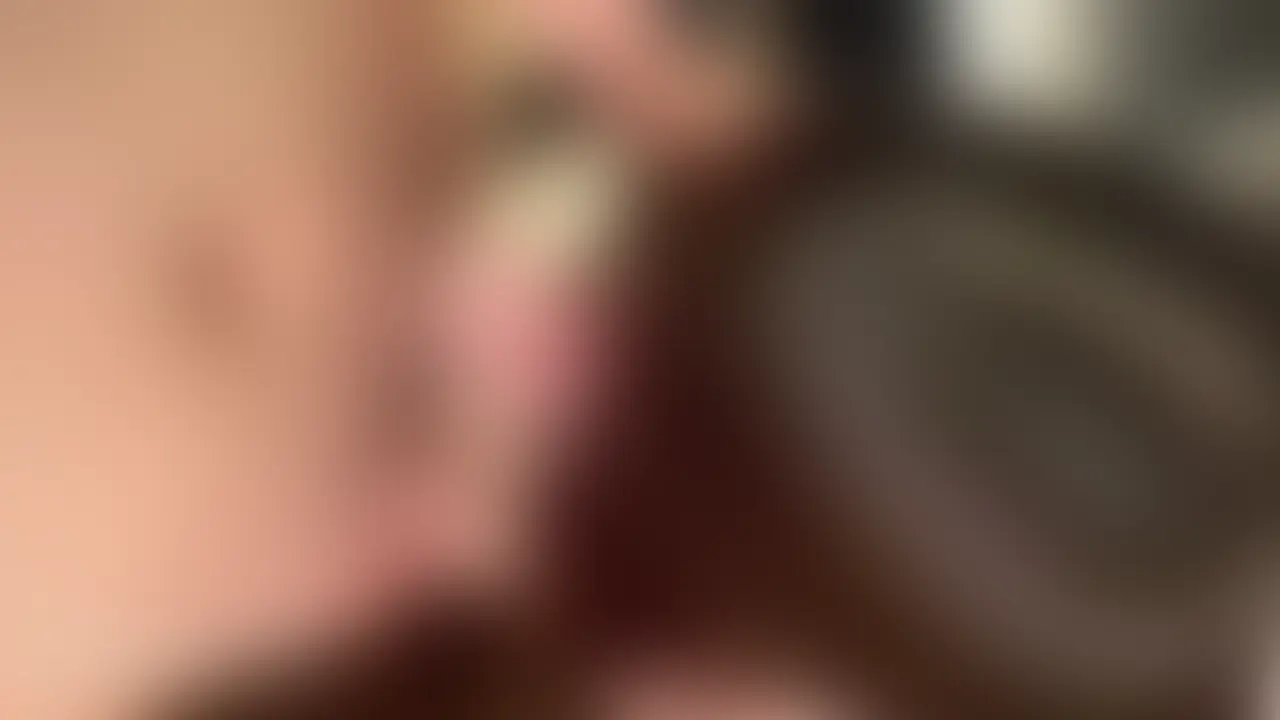 ふぇらちお動画まとめ💕

美味しいおちんちんぺろぺろして
お口の中ならあったかい精子だしてもらった🥺

裏筋とカリ舐めるの得意なんだ☺️ (2/2)