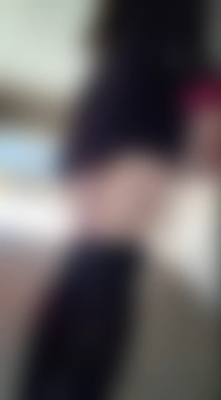 しゃがんだ後、お尻出して歩いたよ🩷最後まで見て🩷 sample 1
