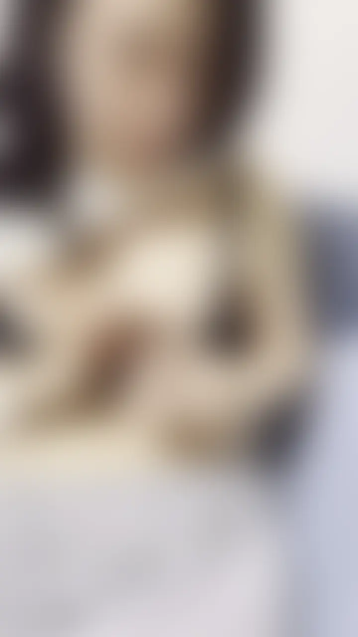 普段は真面目な先生で2児の母
母乳搾り動画
母乳好きにはたまらない動画です! (2/2)