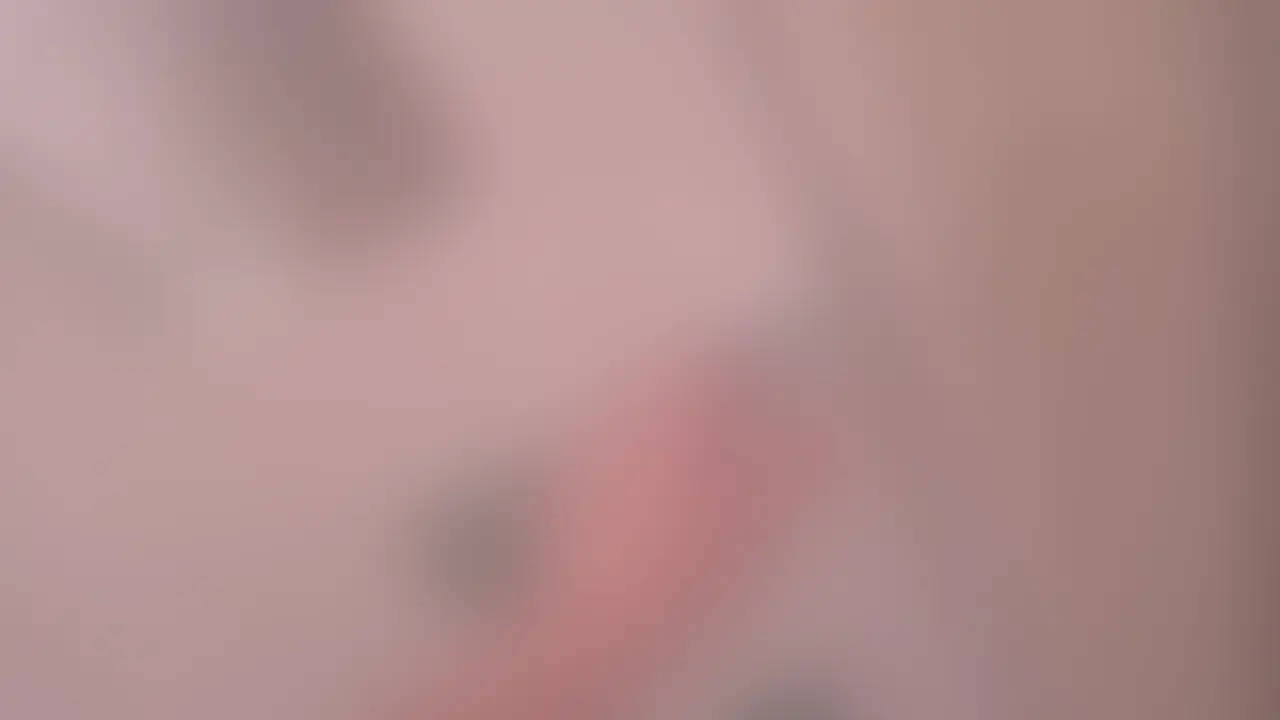 元地下アイドルのアヘ声鳴きOLとの密会ハメ撮り。
ローター突っ込まれながら我慢汁舐め回しお掃除フェラ。尻穴広げてアヘ声鳴き。 (2/2)