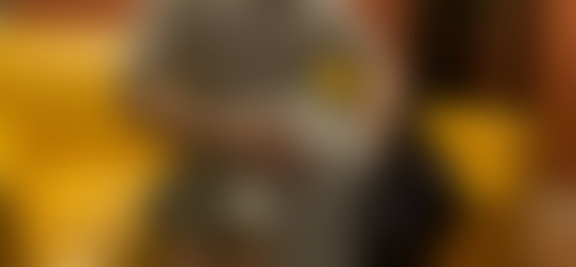 約束を破った悪い子にお仕置きです
膝の上でズボンを履いた状態から始まり、最後には裸のお尻を真っ赤になるまでお尻ぺんぺんです
OTK/平手 約12分
おまけ動画(ベントオーバー、肩担ぎ) 約4分
動画購入の際はサンプル動画終了後に、購入ボタンが出てきます (2/2)