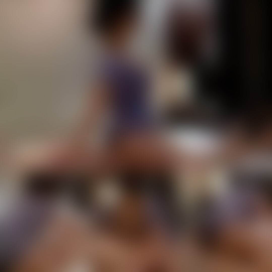 ひとみちゃんの講習動画(27歳 / Hカップ / 巨尻人妻)
生着替え
https://myfans.jp/posts/020b3f31-2f97-46a2-9a43-535993ad3e90
今回はHカップの人妻セラピストの登場です。スタイルとルックスがモロ自分好みだったので即採用して講習の日を今か今かと楽しみにしておりました。人妻ならではの艶やかな色気に熟れた身体が溜まりません。尻コキで暴発してしまったあと手コキでもイカせてもらいました。嫌な顔せずに何回でもイカせてくれる女神です。 (2/2)