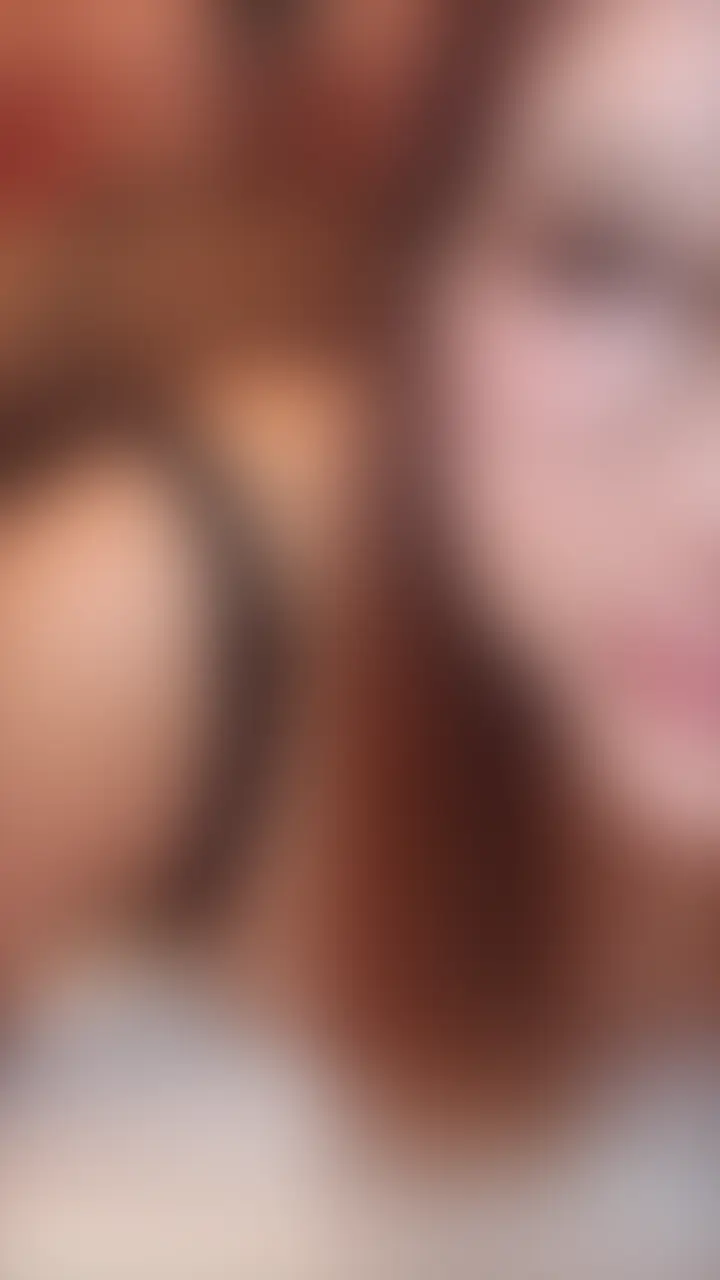20万フォロワーの爆乳りおちゃんがエチエチな格好で四つん這い。
おまんこを開きながら攻められるのを待っている。
ディルドでズボズボしながらビクビクしながらおしっこまで出しちゃう。

攻められながらカメラ目線。。。たまらない。 (2/2)