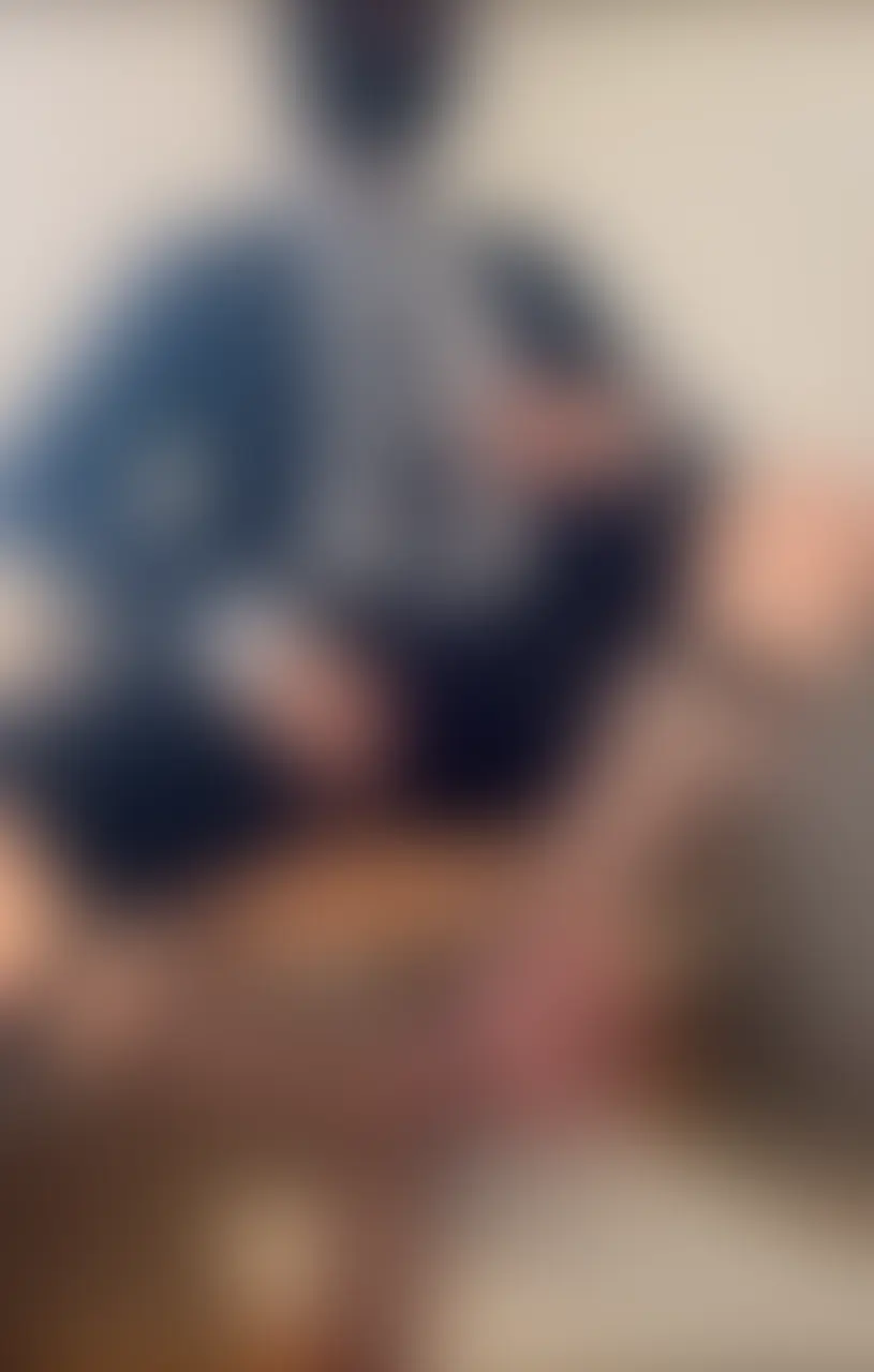 仕事帰りにナイソと全頭マスクでプレイ💦🍼/神秘头套×西装丝袜：尽情挑逗，火辣上线！ sample 1