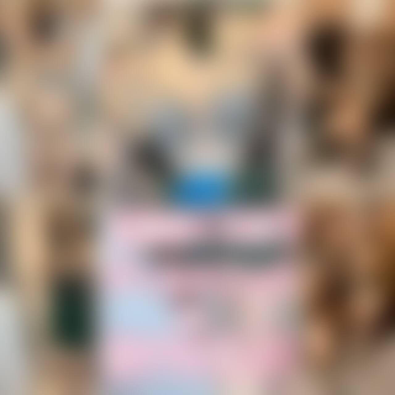 友達と遅くまで遊んで帰ってきて
時間がなかったので身体だけ洗って
出勤した時の動画です♡
フォロワーさんから頂いた下着早く着たくて
お着替えシーンも撮ってみました❤️
下着可愛かった🥰ありがとうございます> ·̫ <♩
今回は前から撮ってみたかった鏡にディルドくっつけて
フェラする動画です♡
途中からドレスのチャック下ろして指でクリ触りながら⋯🥹
最後ディルド片付けるの忘れた笑
オワタ笑
変態ですみません🙇♀️笑
4K撮りです✨️ (2/2)
