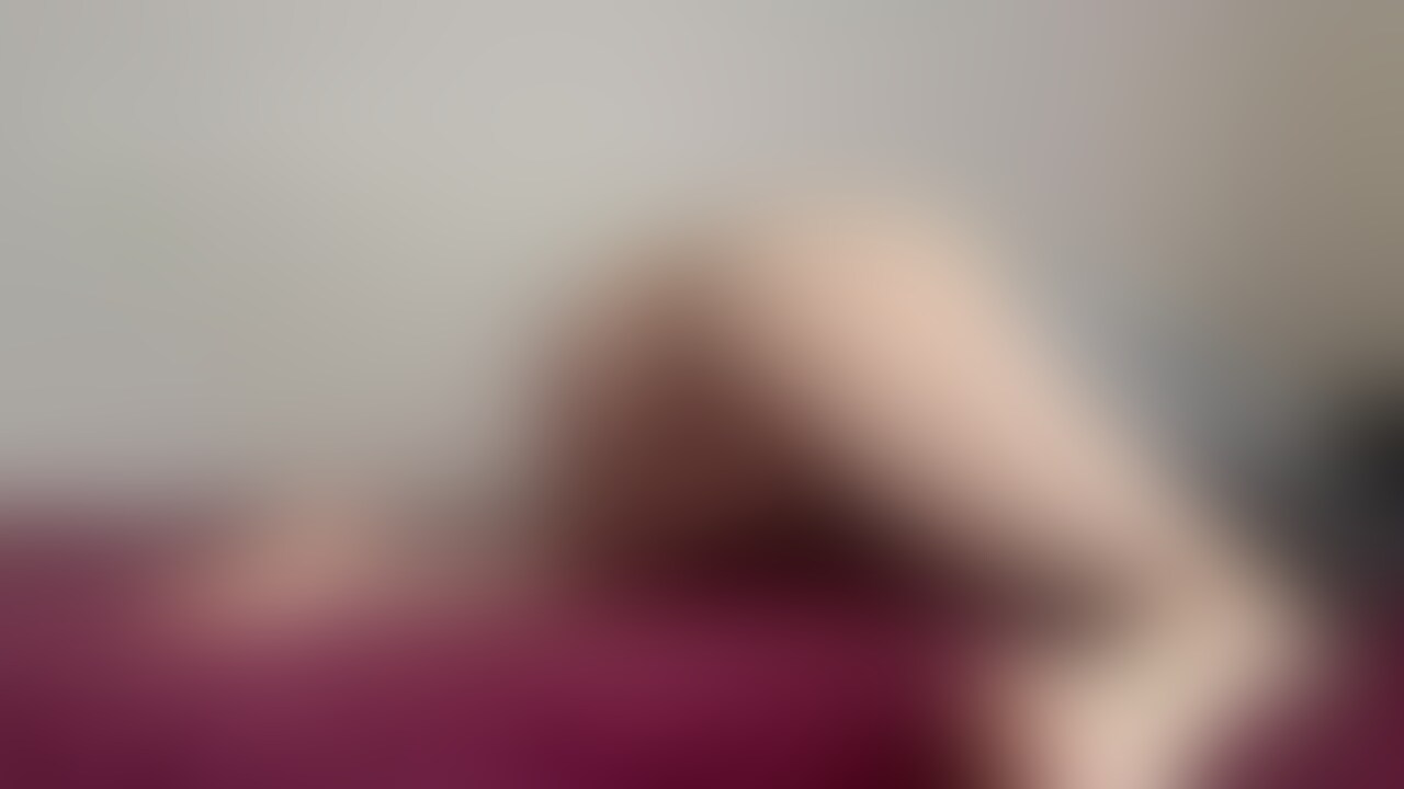 指でぐちゃぐちゃにした後にお尻突き出しながら吸うやつで遊ぶ (2/2)