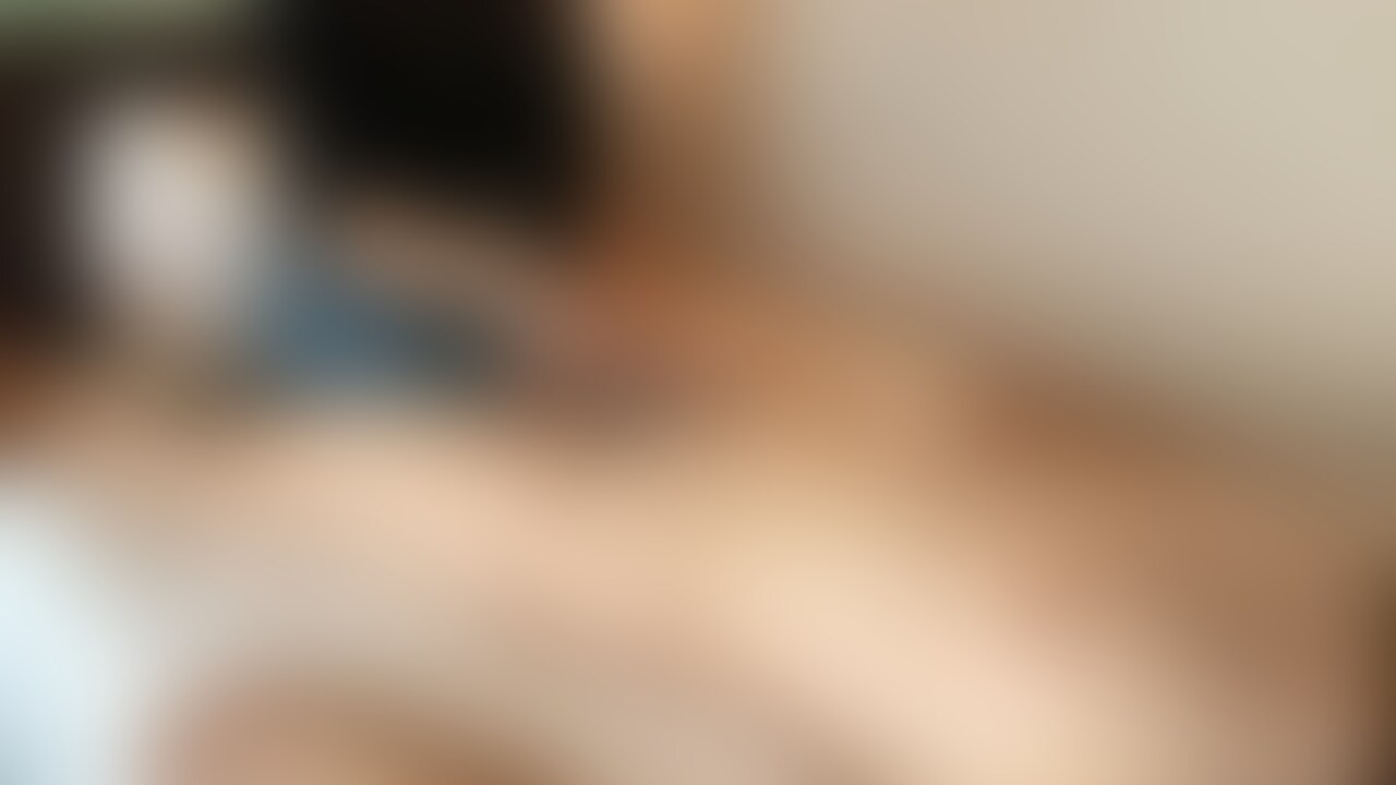 *フル動画* ちょこんと座って寸止め手コキ
横になっておちんぽシコシコしてたら我慢汁が沢山出て、ヌルヌルにさせちゃっててくちゅくちゅ音鳴ってて恥ずかしそうだったなぁ〜
沢山イきそうになってて笑っちゃった! (2/2)
