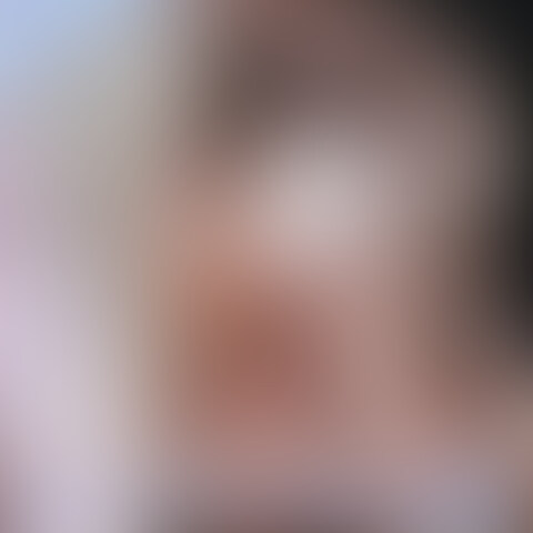 ★アナザー版「女同士の銅粉ご奉仕①」
☆こちらはアナザー版です。通常版とは違うカメラアングルの映像となります。
藤木紗英チャンと、汚し役の汐見唯チャンのシリーズ!
前回は金粉でしたが、次は銅粉! 藤木ちゃんはこれで金・銀・銅3色すべてをコンプリートしました! 3色コンプリートした方は、なかなか珍しいのです!
また銅粉自体も本数が少ないので貴重です!
ドMモードの藤木ちゃんは、塗られながら楽しそう&気持ちよさそう! 汐見ちゃんに巨乳をまさぐられ快楽に浸りながら銅粉に輝いていきます!
顔も銅粉をかけられて、塗られて、全身完全に銅粉に包まれます!
巨乳や股間をいじられて興奮し声をあげる藤木ちゃん。お返しに銅に染まった舌でリップご奉仕。指をお掃除し、足の裏を舐めて、おっぱいも…
もちろん、洗面器への顔面突っ込みや顔面へのぶっかけ、うがいもあります!
最後はクンニ! 顔面ぶっかけクンニ、顔騎クンニなど、フルコース!
時間は30分程度で少し短めですが、その分は低価格でお買い得で内容は他の作品と比べて遜色の無いお買い得な銅粉作品です! (2/2)