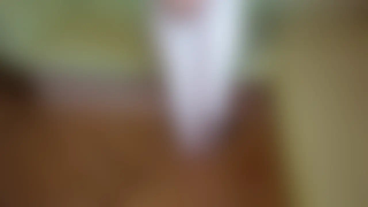 鍛え抜かれたアスリートの身体って、それだけで圧倒的な存在感がある。
腹筋もくびれも、まるで彫刻みたいで、触れた瞬間に息が止まった。
ストイックに身体を作ってきた人って、
静かに火をつけるみたいに求めてくるから、
気づけばこっちも全力で応えてた。
終わったあと、肩で息をしながらふっと笑ったあの顔が忘れられない。
強さと色気が同時にある人は、本当に美しい。 (2/2)