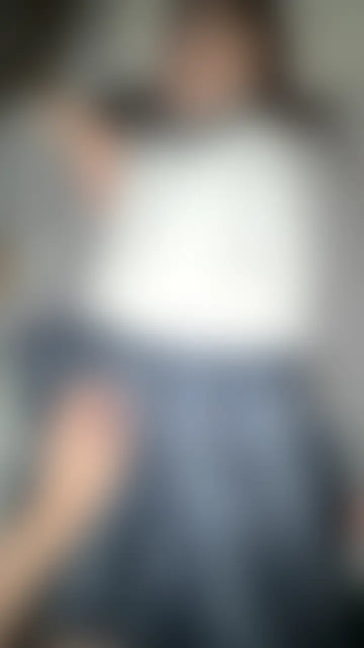 【処女の女の子と放課後に制服姿で初セックス】

緊張してて最初は反応少なかったけど、気持ちよかったらしくて結局2回戦しちゃいました。

学校の友達は部活してる時間にSNSで知り合った年上大学生と卒業SEXしちゃう変態女子構成がエロすぎたww

※いいね、ブックマーク、コメントが多ければ、女の子に交渉して完全顔出しverも公開できるようにします！ (2/2)