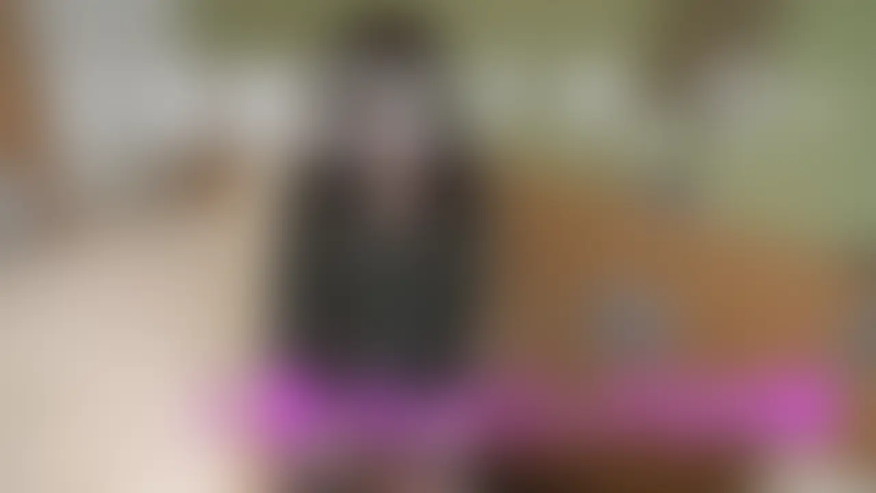寝取られ掲示板で知り合った男性とその友達さんが参加で3p体験しちゃいました。いつも好奇心旺盛なmikuちゃまですが実際にその日になるとドキドキすぎて緊張して泣きそうになってます。でも興味はあるみたいなので、tamaに強要🐶されてさせられたいみたいです。人妻さんなのに・・・。こんなエロ行為を体験しちゃいました。 (2/2)