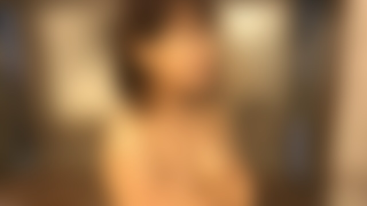 Page31:プレミア動画2
フェラチオごっくん後の
シャワー、ベッドトークです
彼女のプライベートを聞きながら
おマ●コを観察したり胸を揉みしだいてます。。 (2/2)