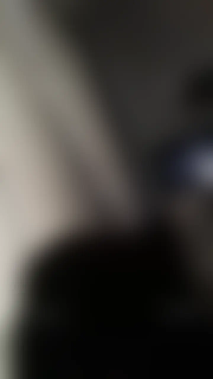 彼氏持ちのキャバ嬢してる看護学生と飲んだ後「泊まっていいよ」って言われてお昼前に起きてこれ
他の男のち◯こ舐めたり突かれて気持ちいいって言ってるの変態すぎない?
ところどころ潮出ちゃってる音エロすぎるからよく聴いて!
(朝撮る気なかったから雰囲気でどんな子か想像してください🙏) (2/2)