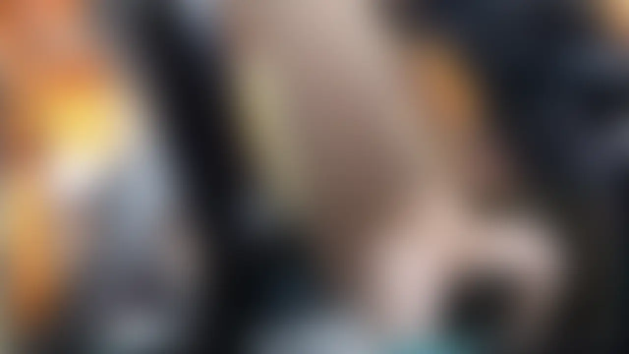 後ろから電マで射精♡ (2/2)